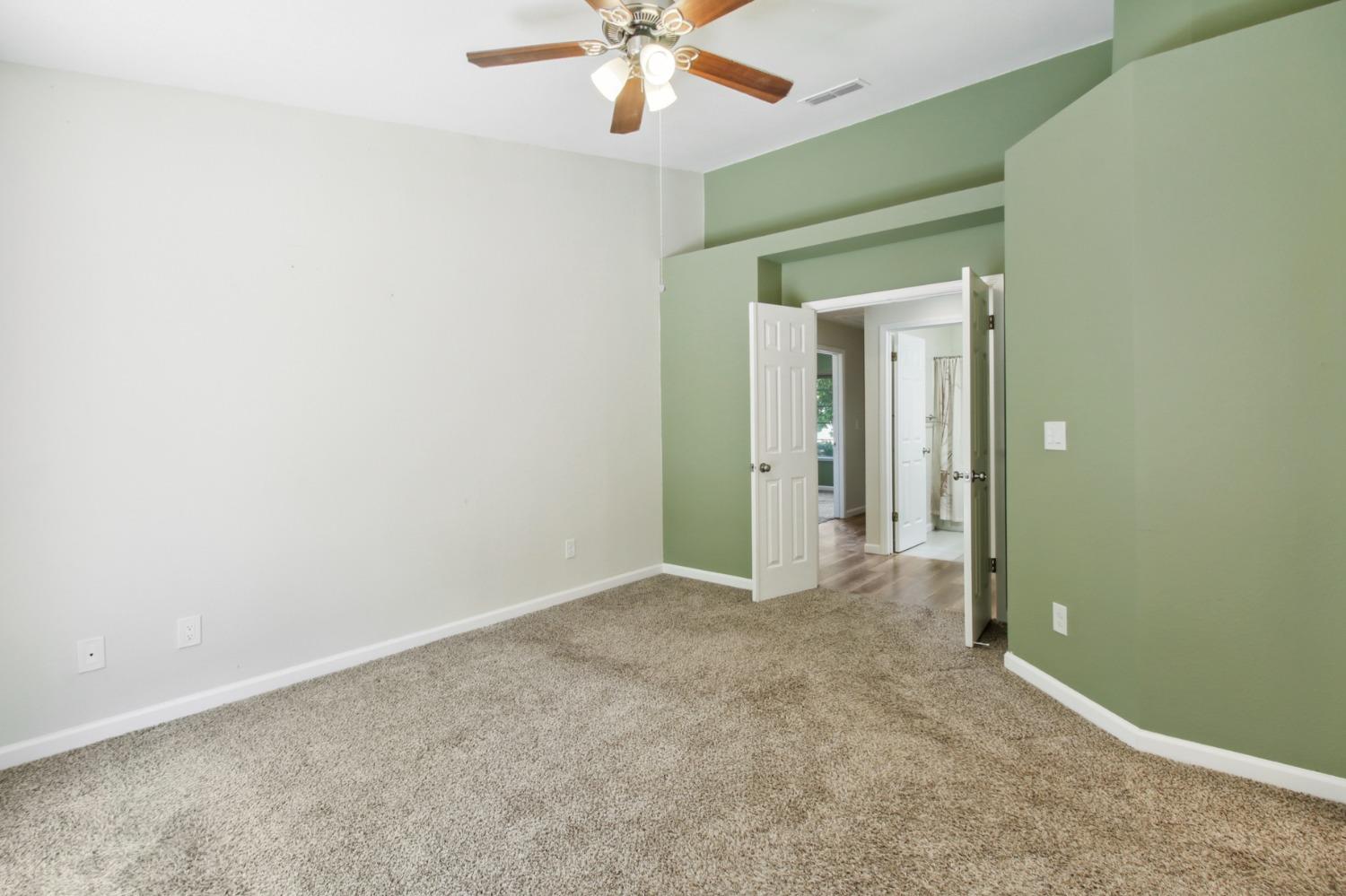 Lakespring Way, Sacramento, California image 27