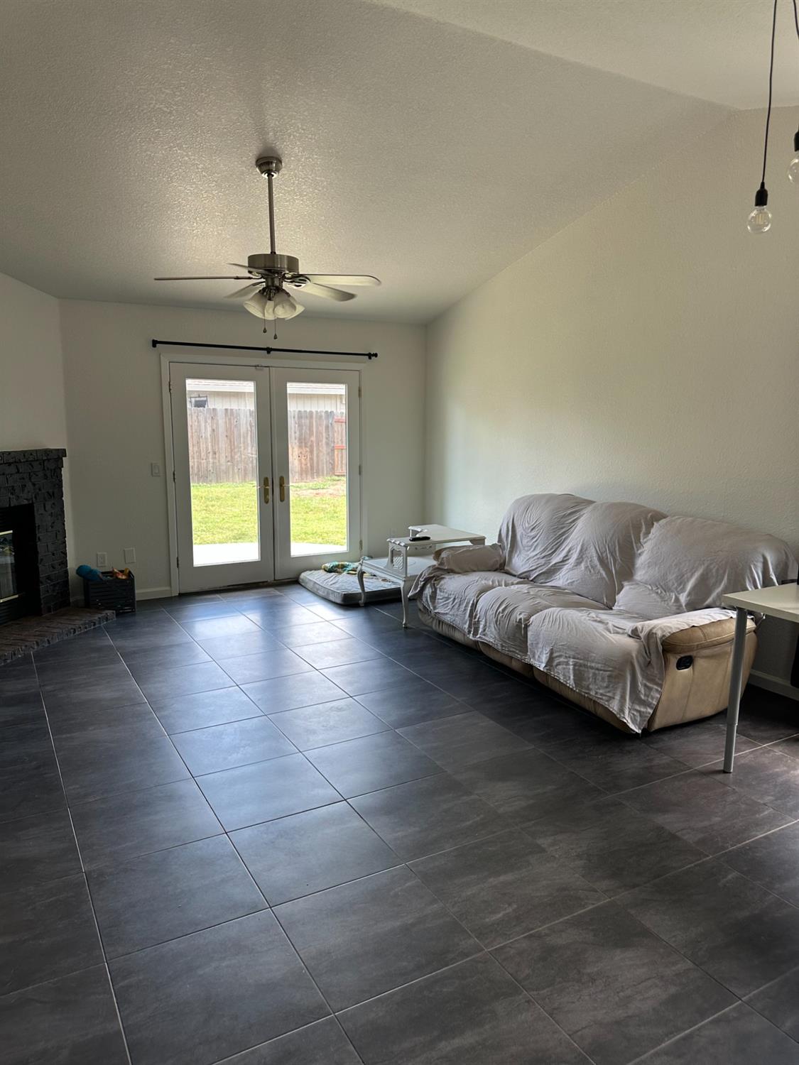Detail Gallery Image 43 of 44 For 633 Holly Ct, Galt,  CA 95632 - 3 Beds | 2 Baths