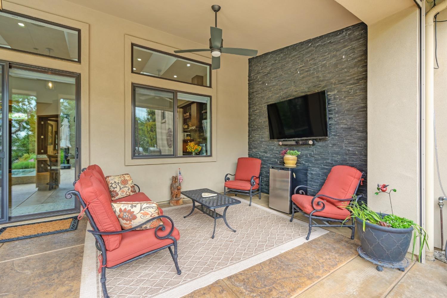 Mondrian Court, El Dorado Hills, California image 35