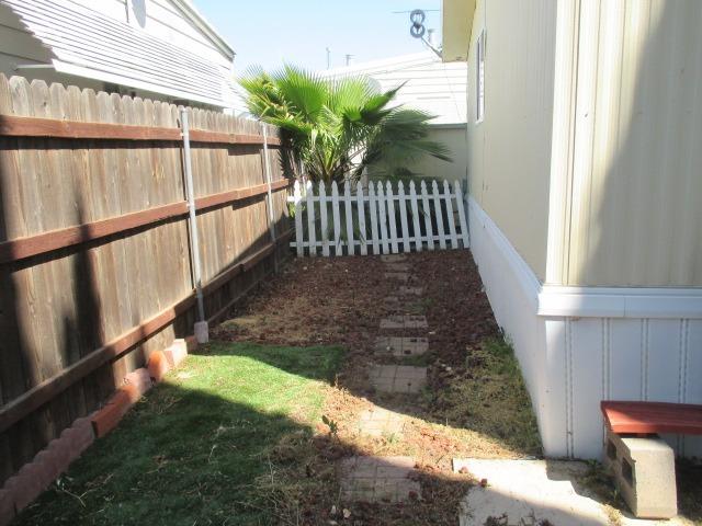 Detail Gallery Image 5 of 21 For 4229 Bouquet Way, Sacramento,  CA 95834 - 2 Beds | 2 Baths