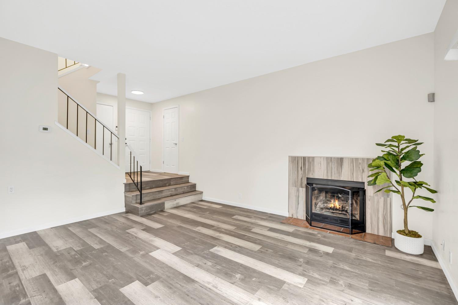 Photo #6: 225054114 Listing: Photo #6