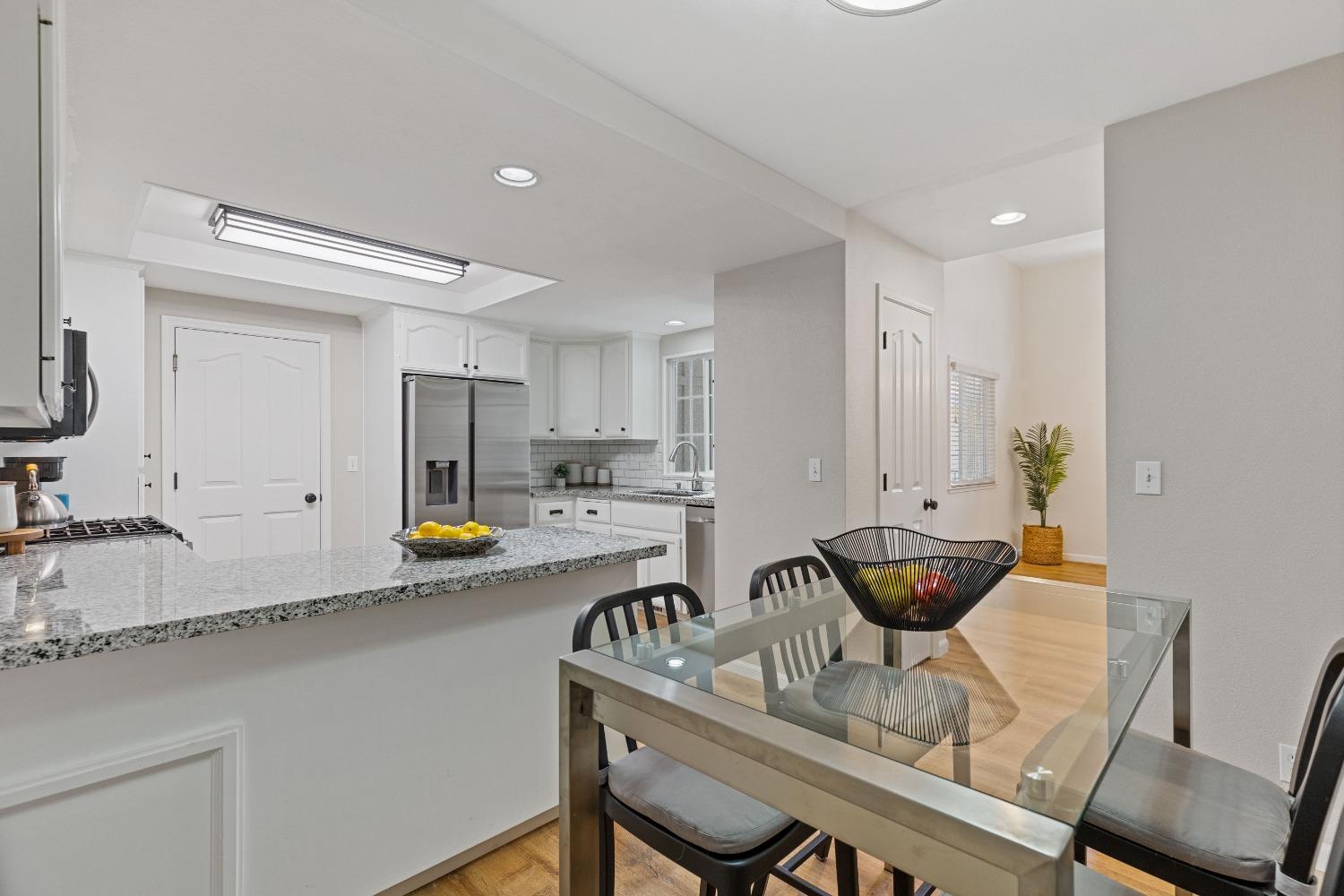 Vistamont Drive, Grass Valley, California image 10