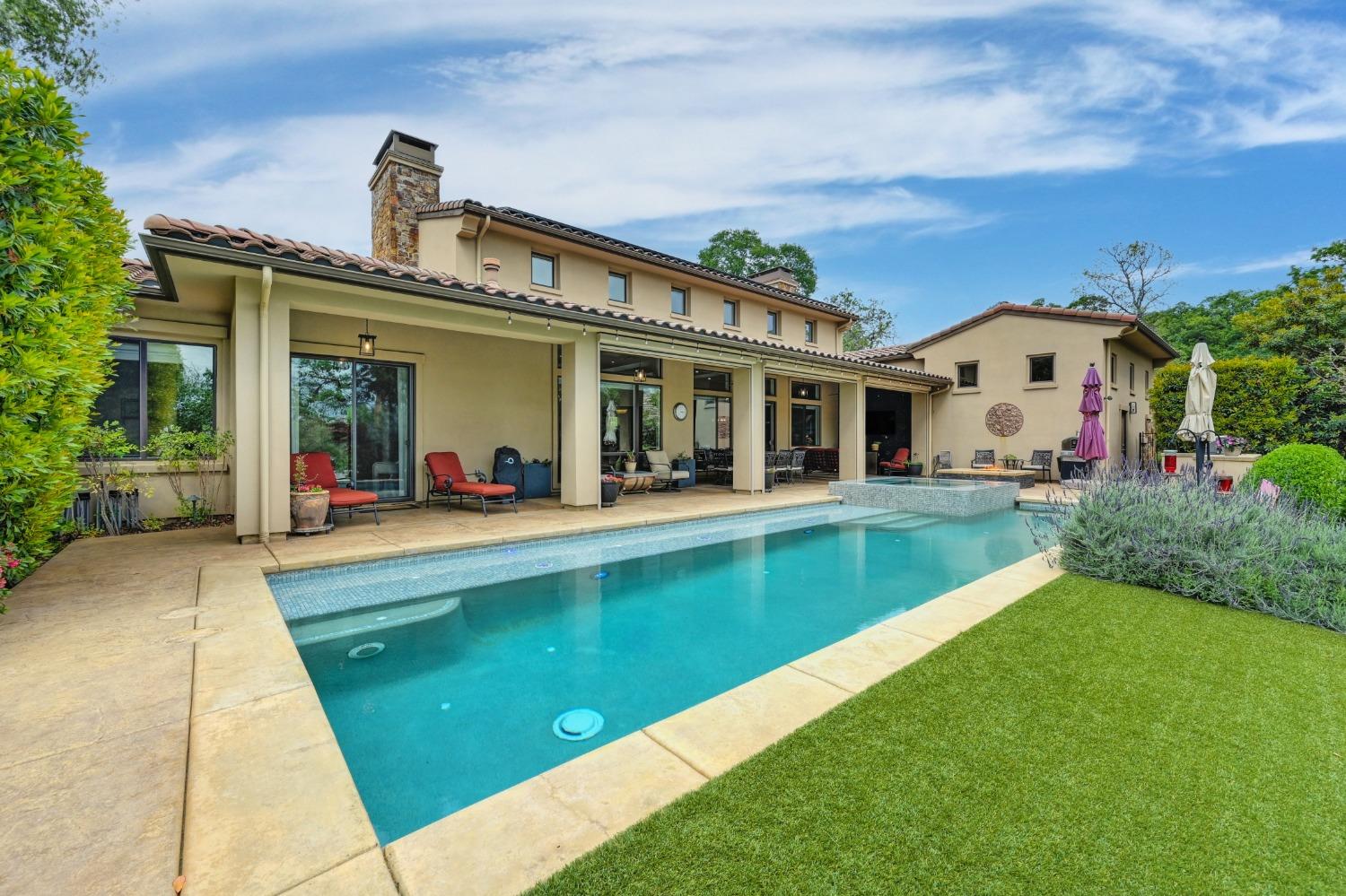 Mondrian Court, El Dorado Hills, California image 2