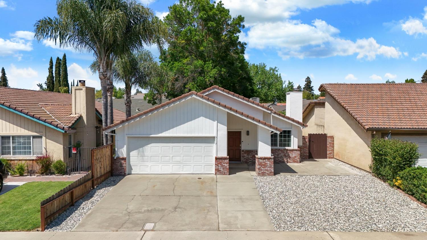 Golden Eagle Lane, Modesto, California image 4