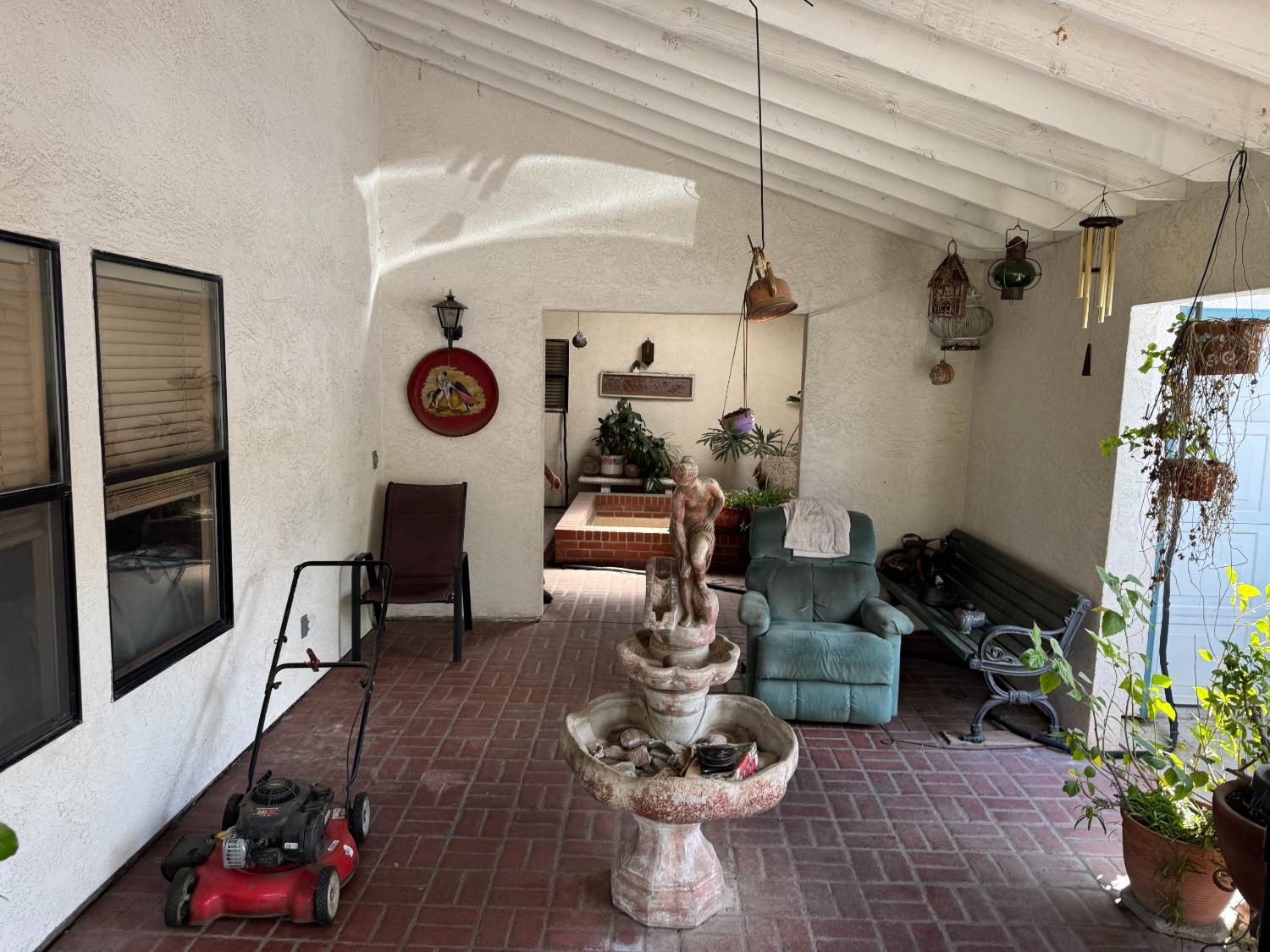 Kenneth Avenue, Carmichael, California image 28