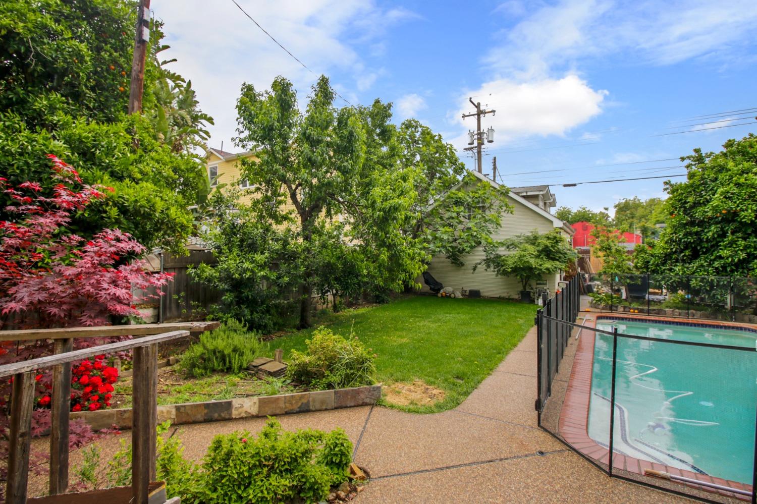 Detail Gallery Image 51 of 58 For 2322 I St, Sacramento,  CA 95816 - 4 Beds | 2 Baths