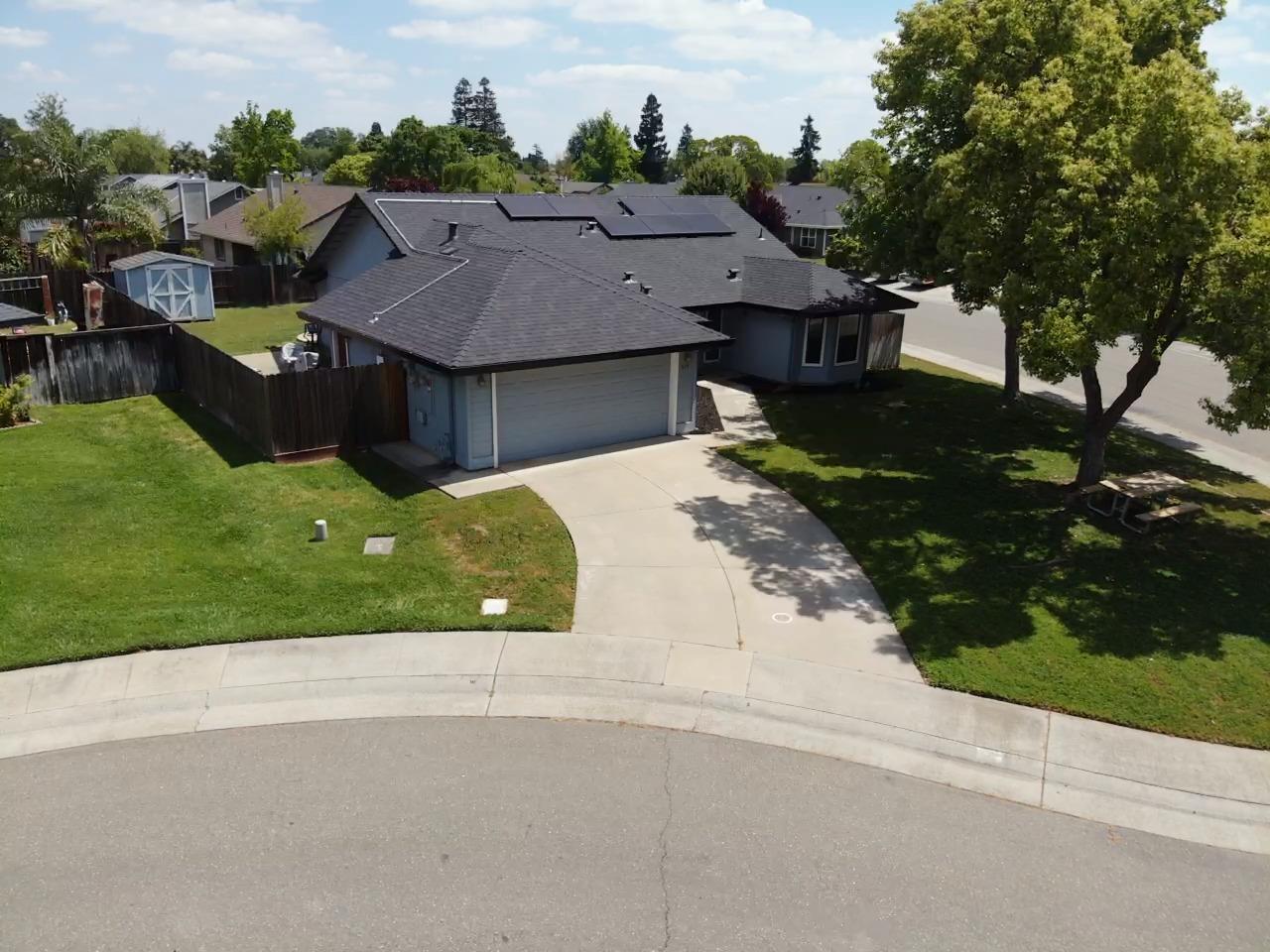 Detail Gallery Image 3 of 44 For 633 Holly Ct, Galt,  CA 95632 - 3 Beds | 2 Baths