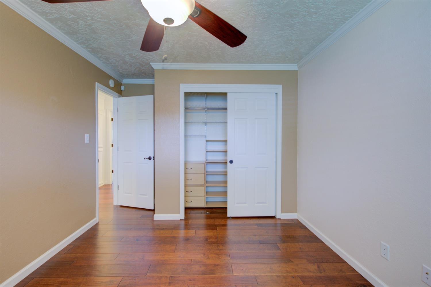 Teak Avenue, Merced, California image 21