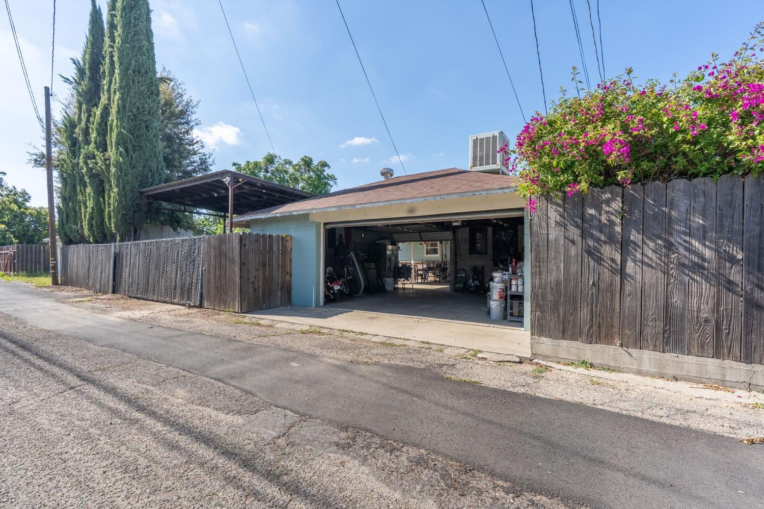 Miller Avenue, Modesto, California image 4