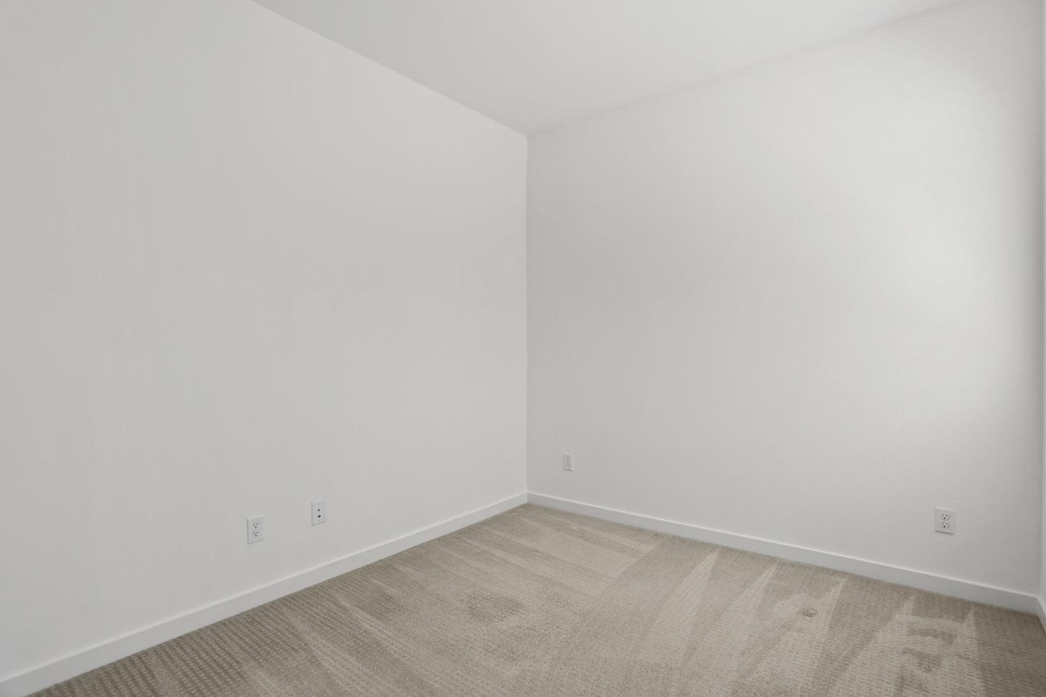 Photo #27: 225053792 Listing: Photo #27