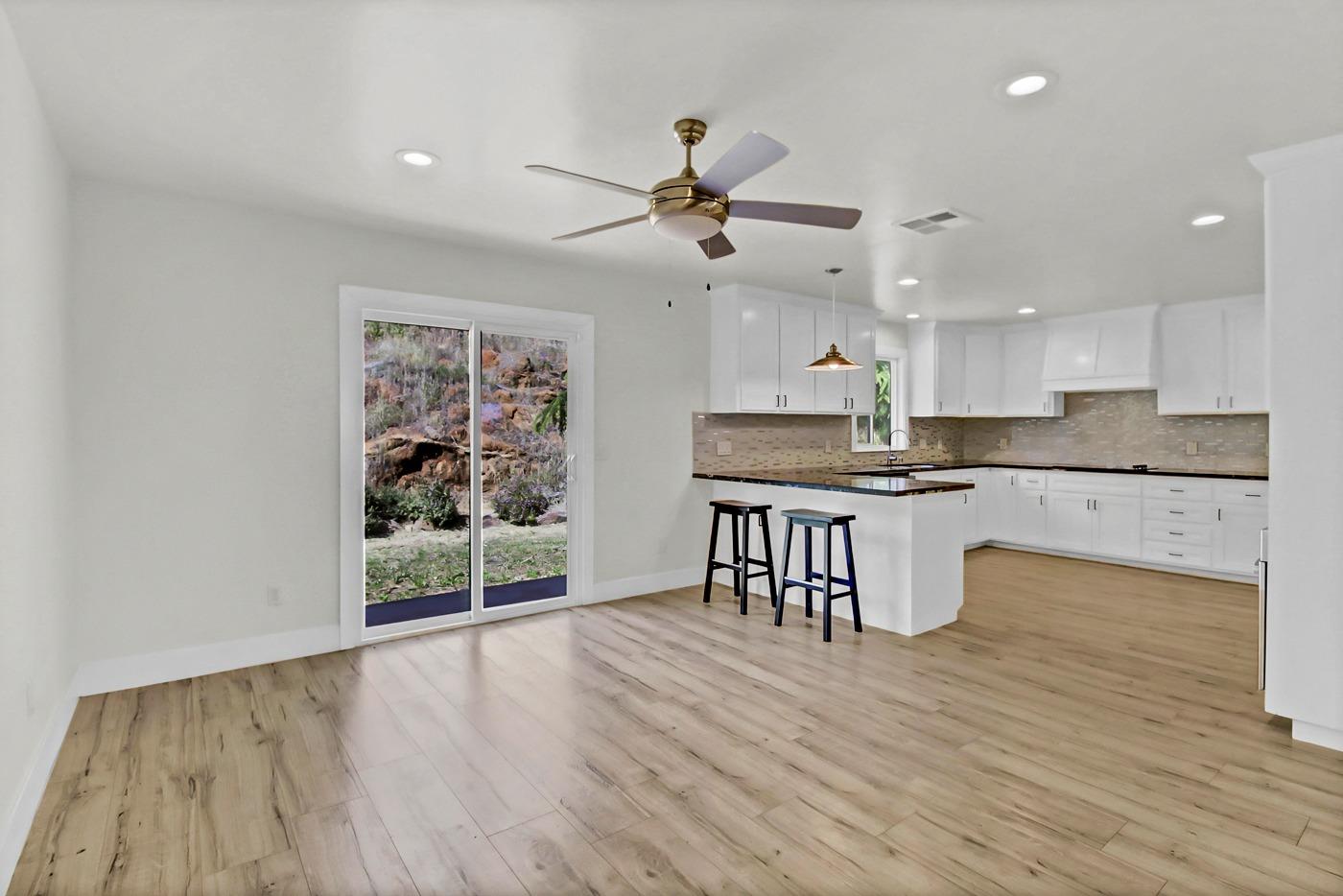 Detail Gallery Image 15 of 98 For 8535 Irish Ln, Newcastle,  CA 95658 - 4 Beds | 3 Baths