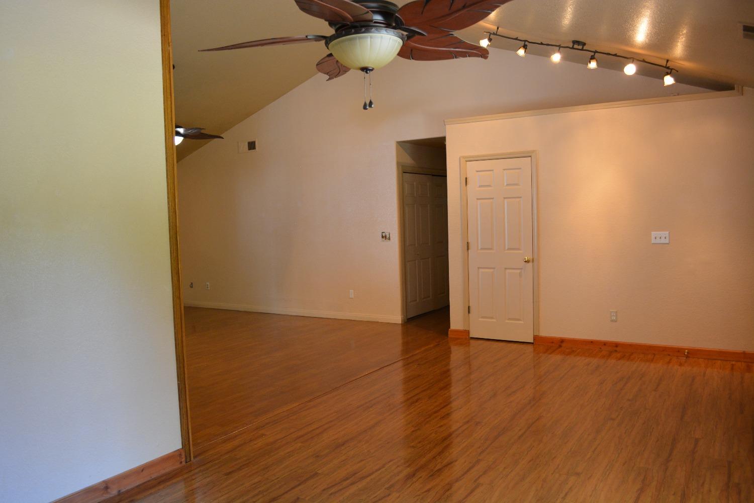 Detail Gallery Image 42 of 74 For 13521 Yosemite Blvd, Waterford,  CA 95386 - 3 Beds | 2 Baths