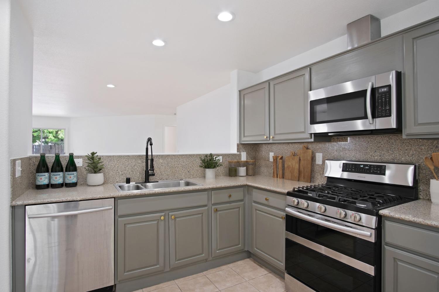 Tern Way, Patterson, California image 6