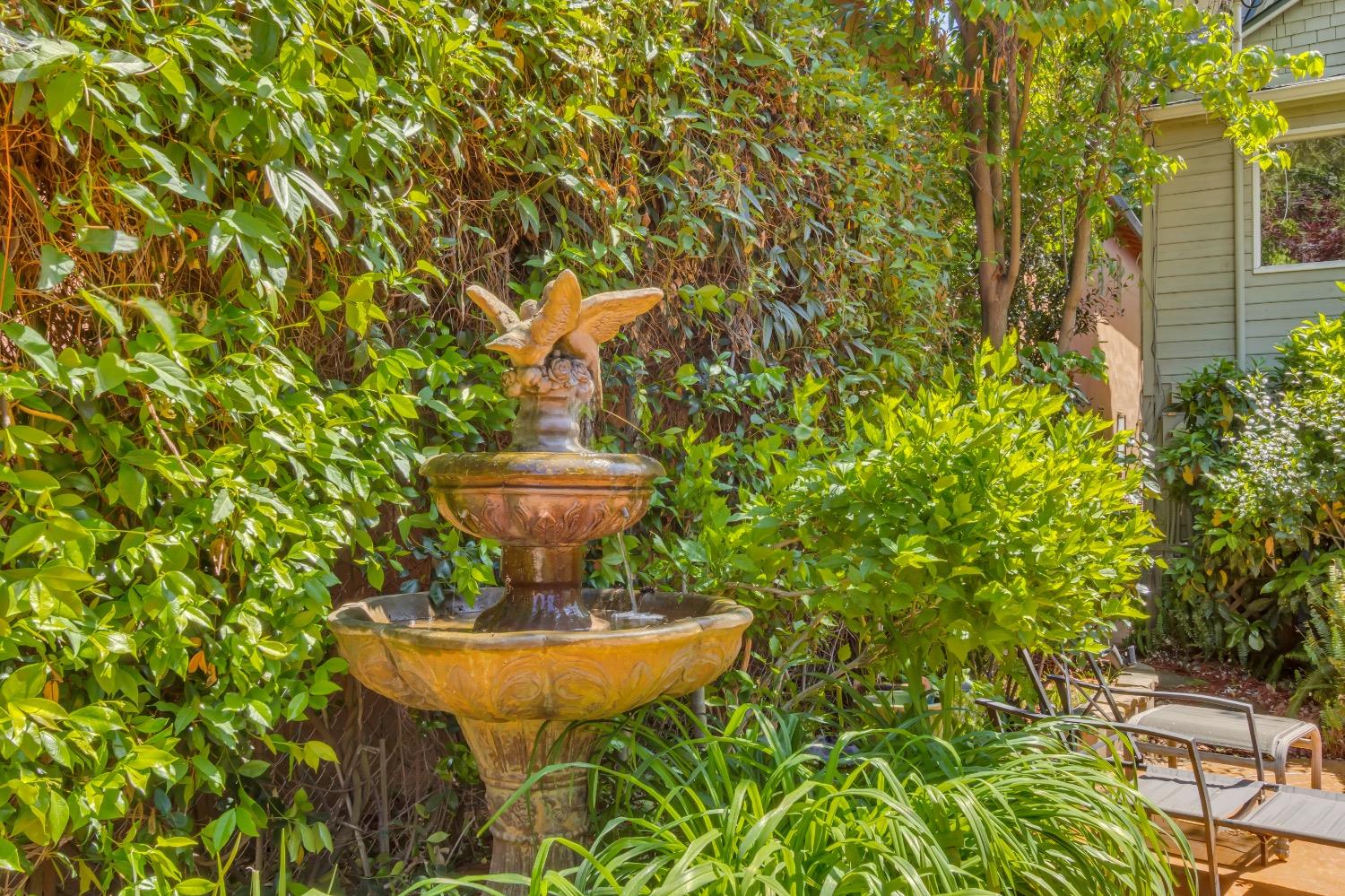 Detail Gallery Image 69 of 91 For 2321 H St, Sacramento,  CA 95816 - 4 Beds | 2 Baths