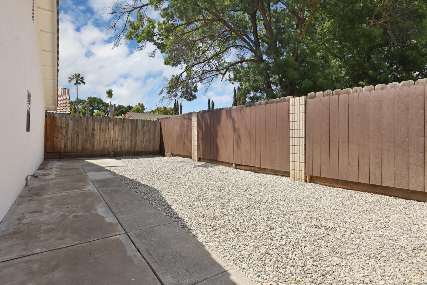 Golden Eagle Lane, Modesto, California image 32