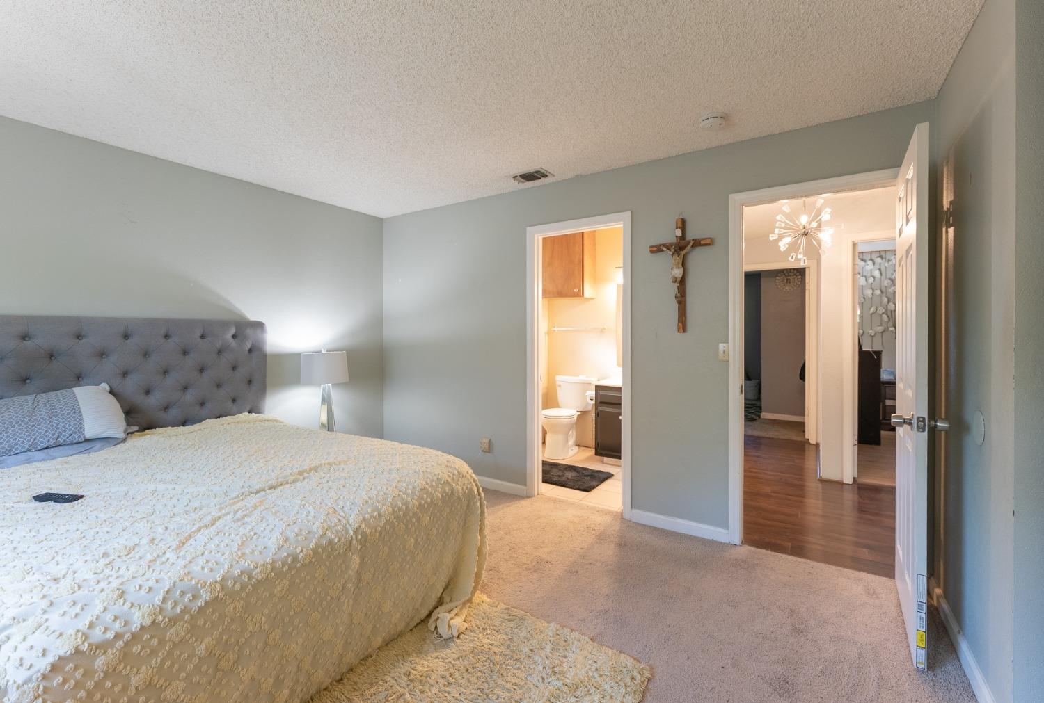 Detail Gallery Image 23 of 33 For 3988 Robinridge Way, Sacramento,  CA 95823 - 3 Beds | 2 Baths