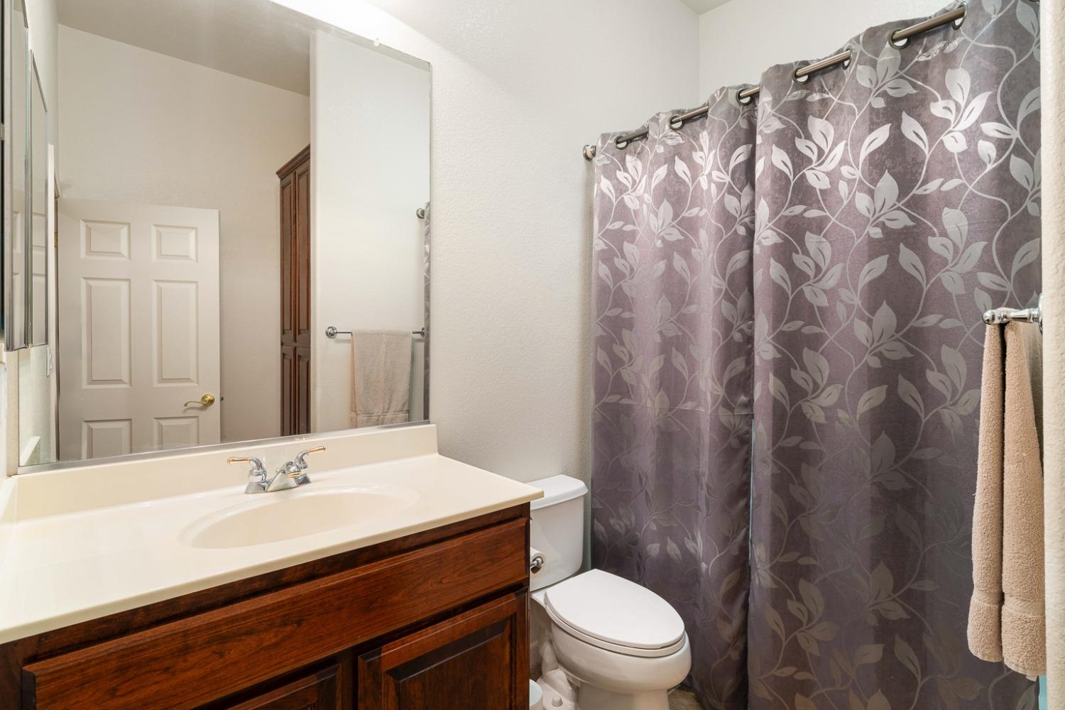 Detail Gallery Image 28 of 58 For 7788 Tigerwoods Dr, Sacramento,  CA 95829 - 5 Beds | 3/1 Baths