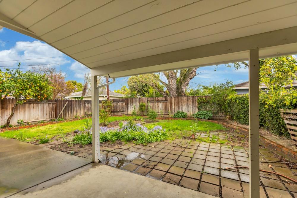 Detail Gallery Image 30 of 36 For 5741 Lonsdale Dr, Sacramento,  CA 95822 - – Beds | – Baths