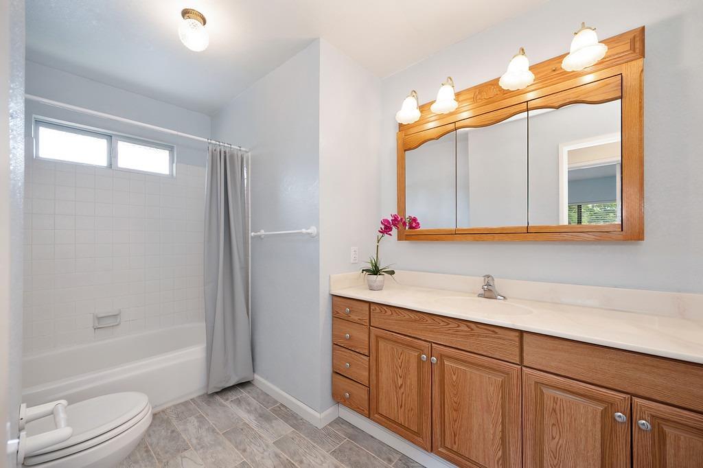 Utopia River Court, Rancho Cordova, California image 30