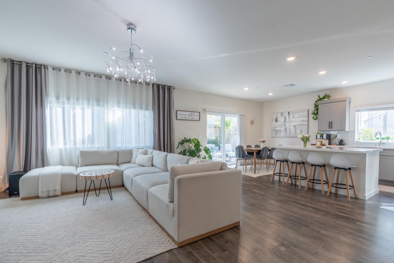 9200 Far Farmstead Circle, Roseville, California image 4
