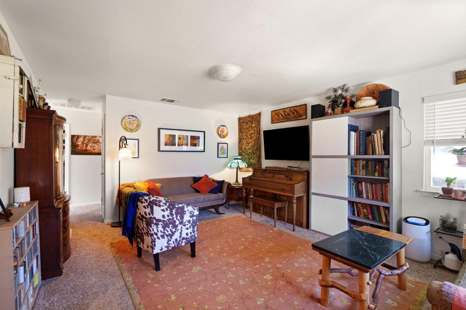 8 Fiske Avenue, Woodland, California image 24