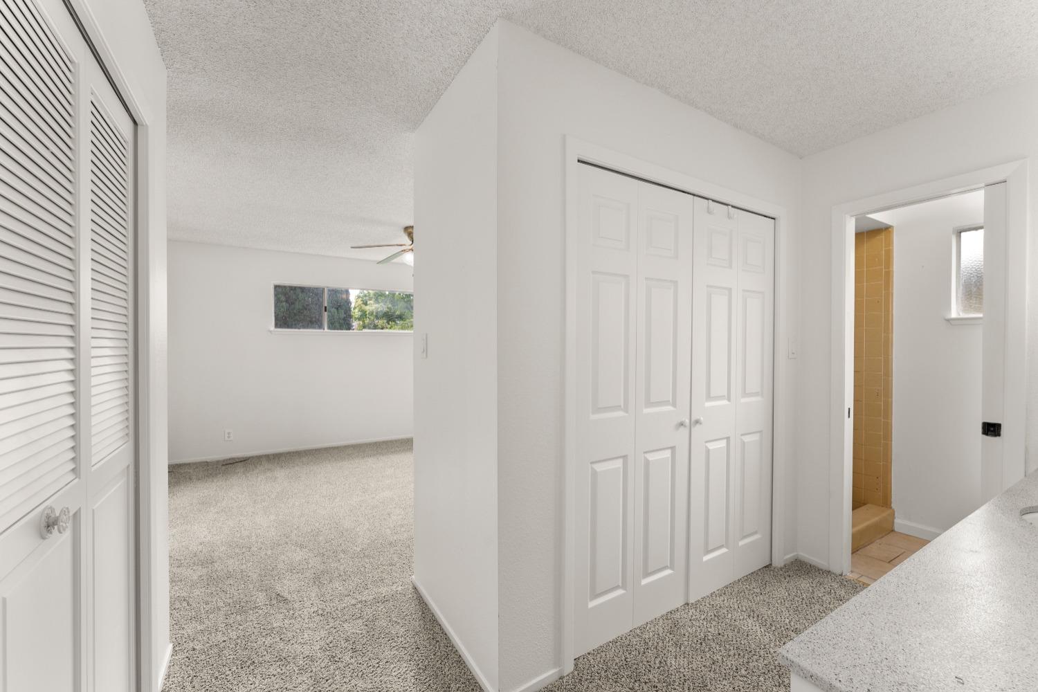 Rivercrest Drive, Sacramento, California image 14