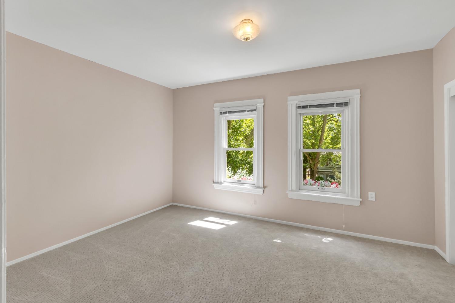 Detail Gallery Image 48 of 91 For 2321 H St, Sacramento,  CA 95816 - 4 Beds | 2 Baths