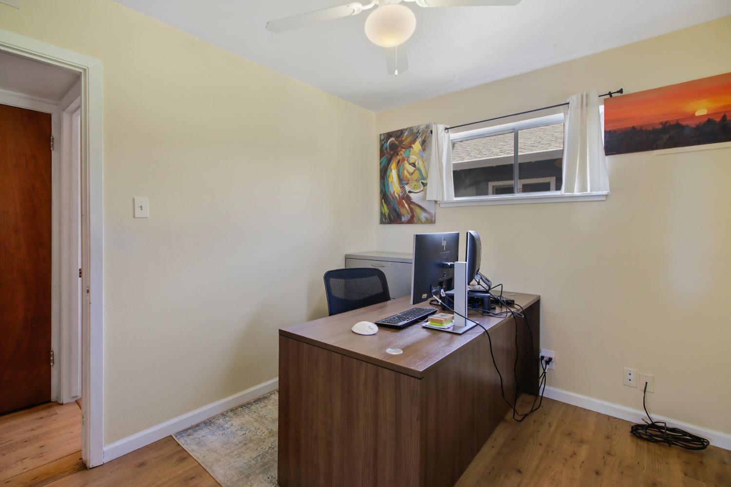Holmes Way, Rancho Cordova, California image 22