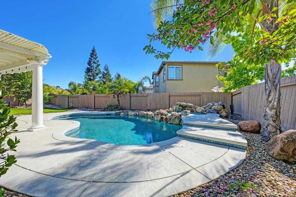 Sandwick Way, Folsom, California image 38