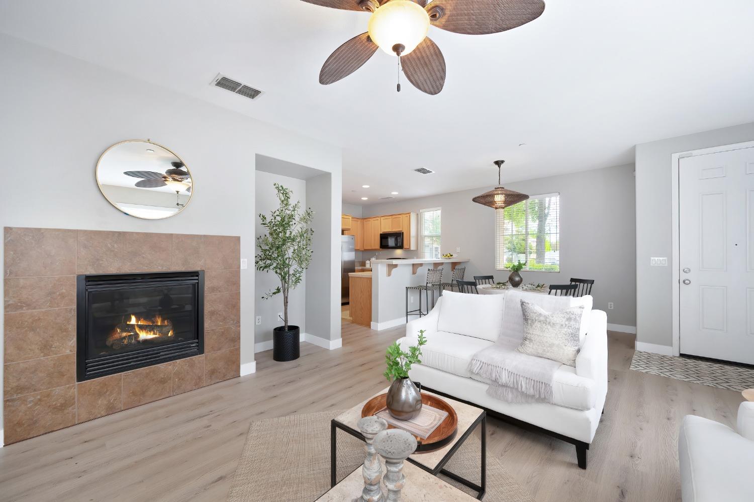 Photo #17: 225045944 Listing: Photo #17