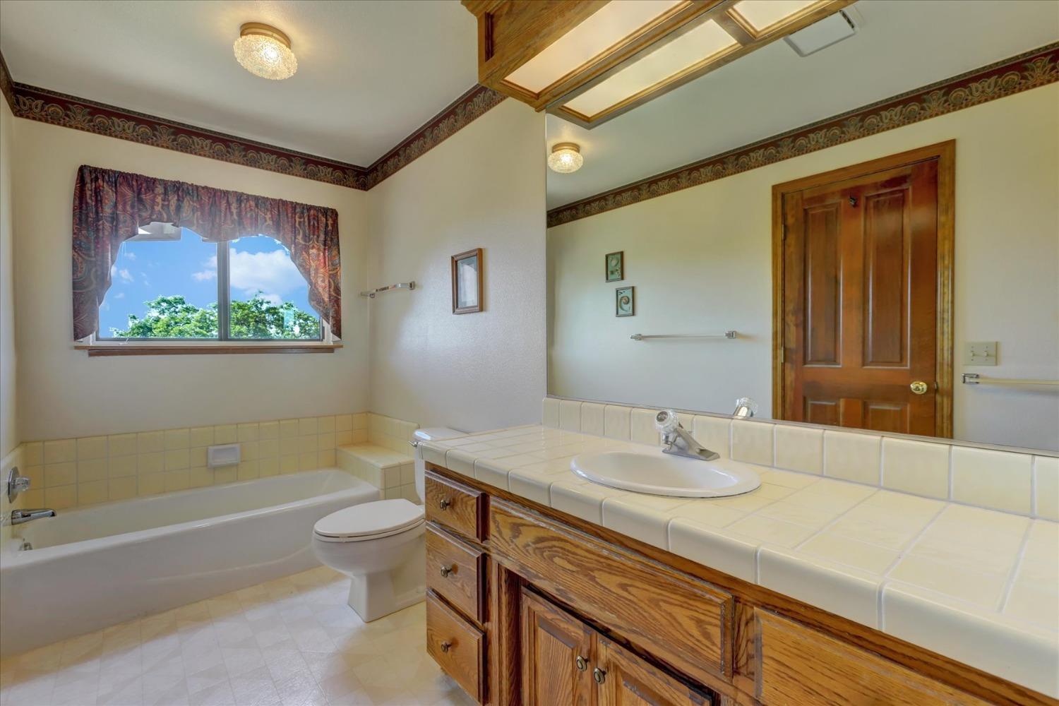 Detail Gallery Image 69 of 96 For 7791 Walsh Ln, –,  CA 95977 - 3 Beds | 2/1 Baths