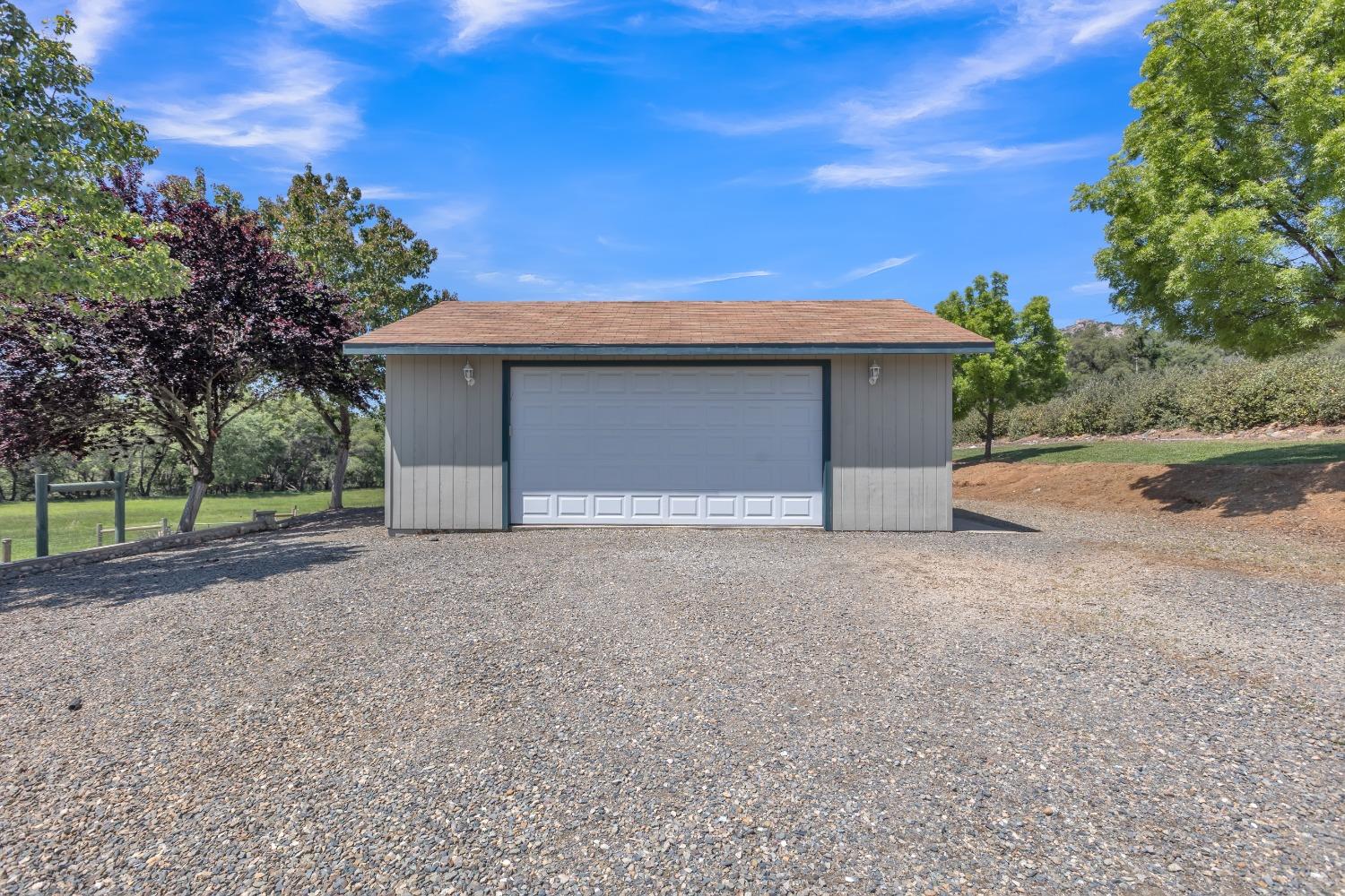 Big Oak Lane, Browns Valley, California image 35
