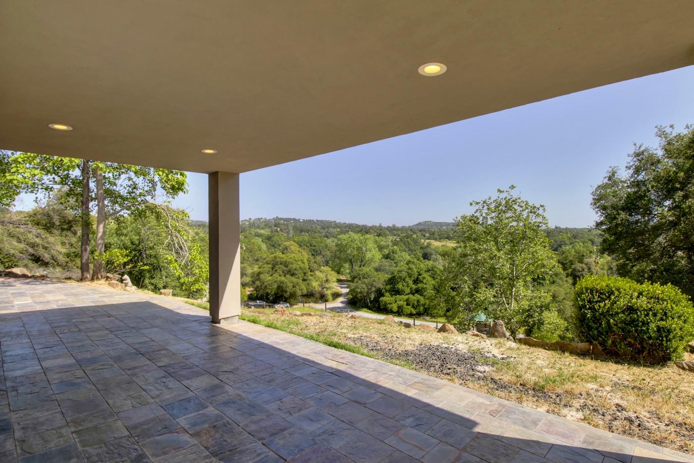 Detail Gallery Image 8 of 98 For 8535 Irish Ln, Newcastle,  CA 95658 - 4 Beds | 3 Baths
