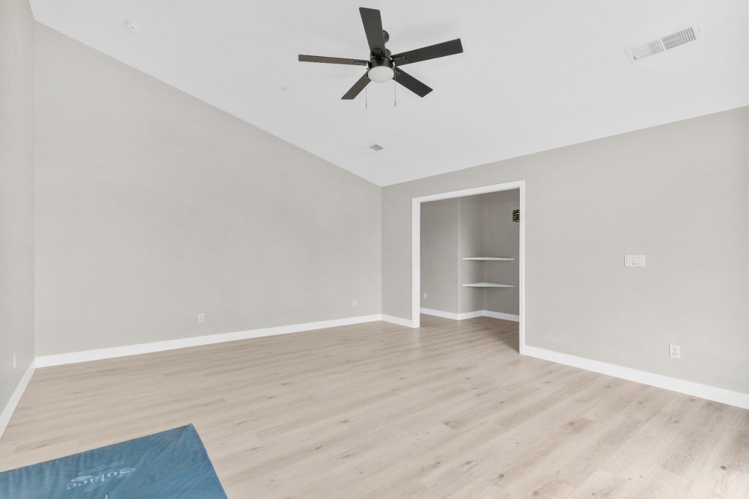 Detail Gallery Image 13 of 58 For 11709 Quiggle Rd, Herald,  CA 95638 - 5 Beds | 2/1 Baths
