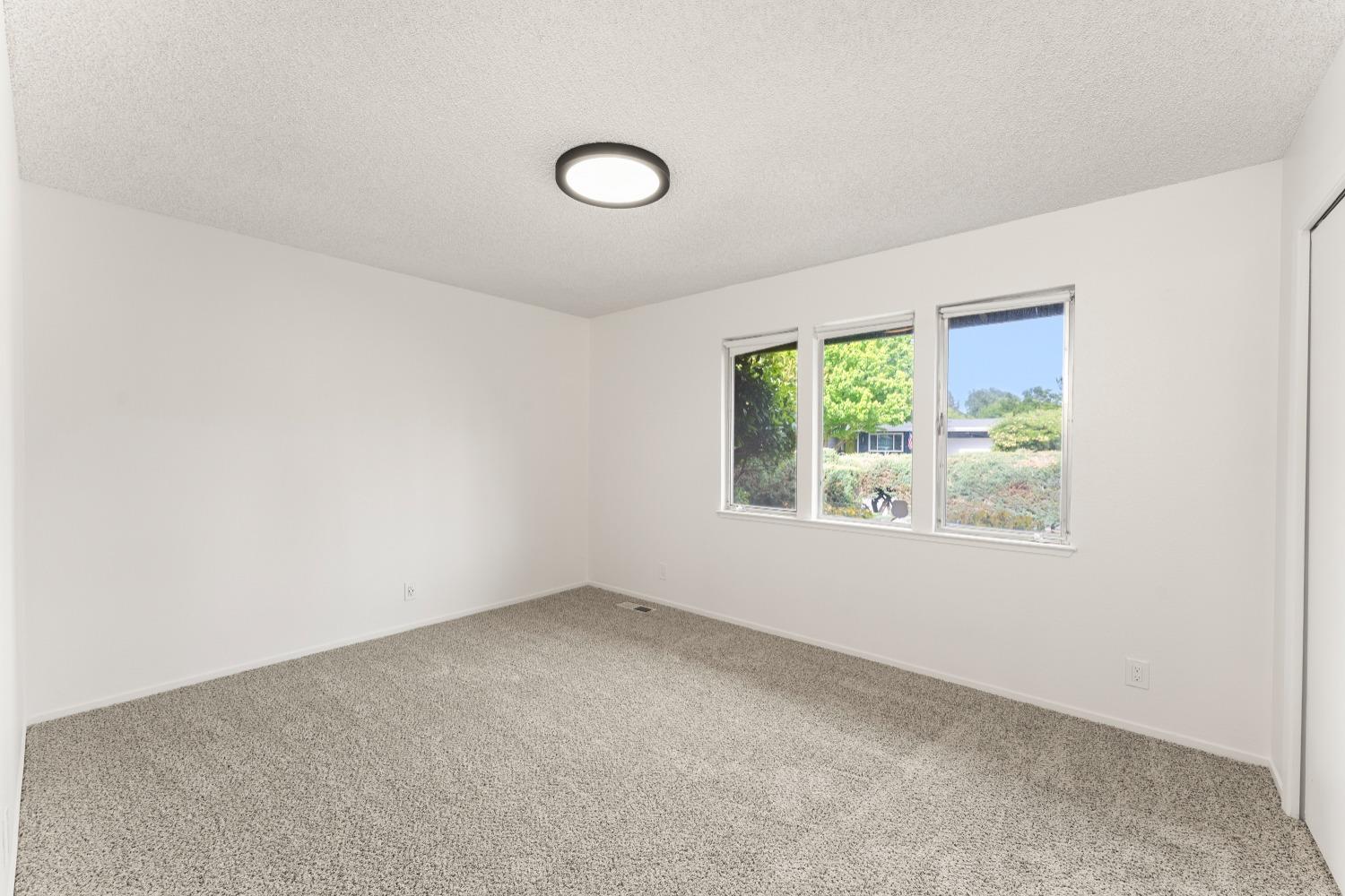 Rivercrest Drive, Sacramento, California image 18