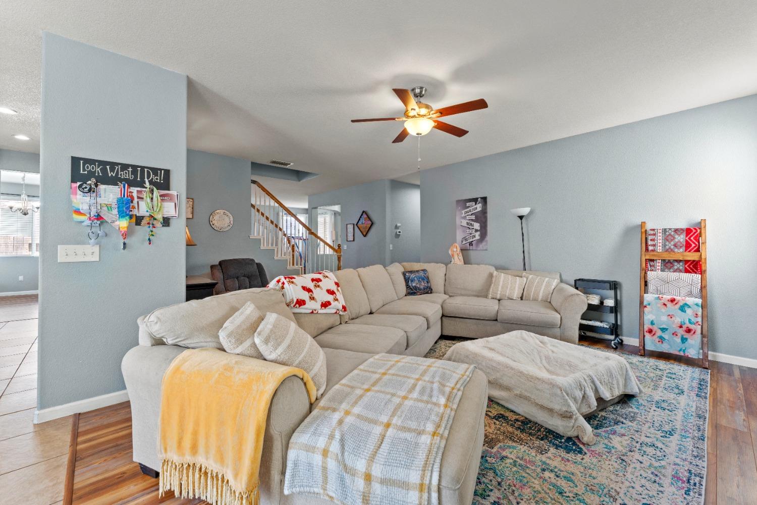 Detail Gallery Image 11 of 64 For 1968 Maverick Dr, Plumas Lake,  CA 95961 - 4 Beds | 3 Baths