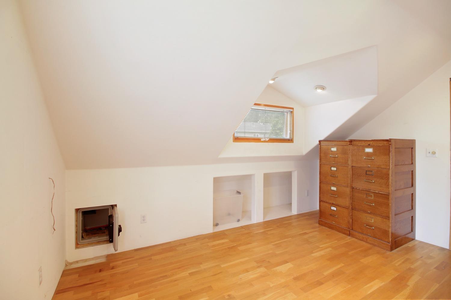 Detail Gallery Image 41 of 58 For 2322 I St, Sacramento,  CA 95816 - 4 Beds | 2 Baths