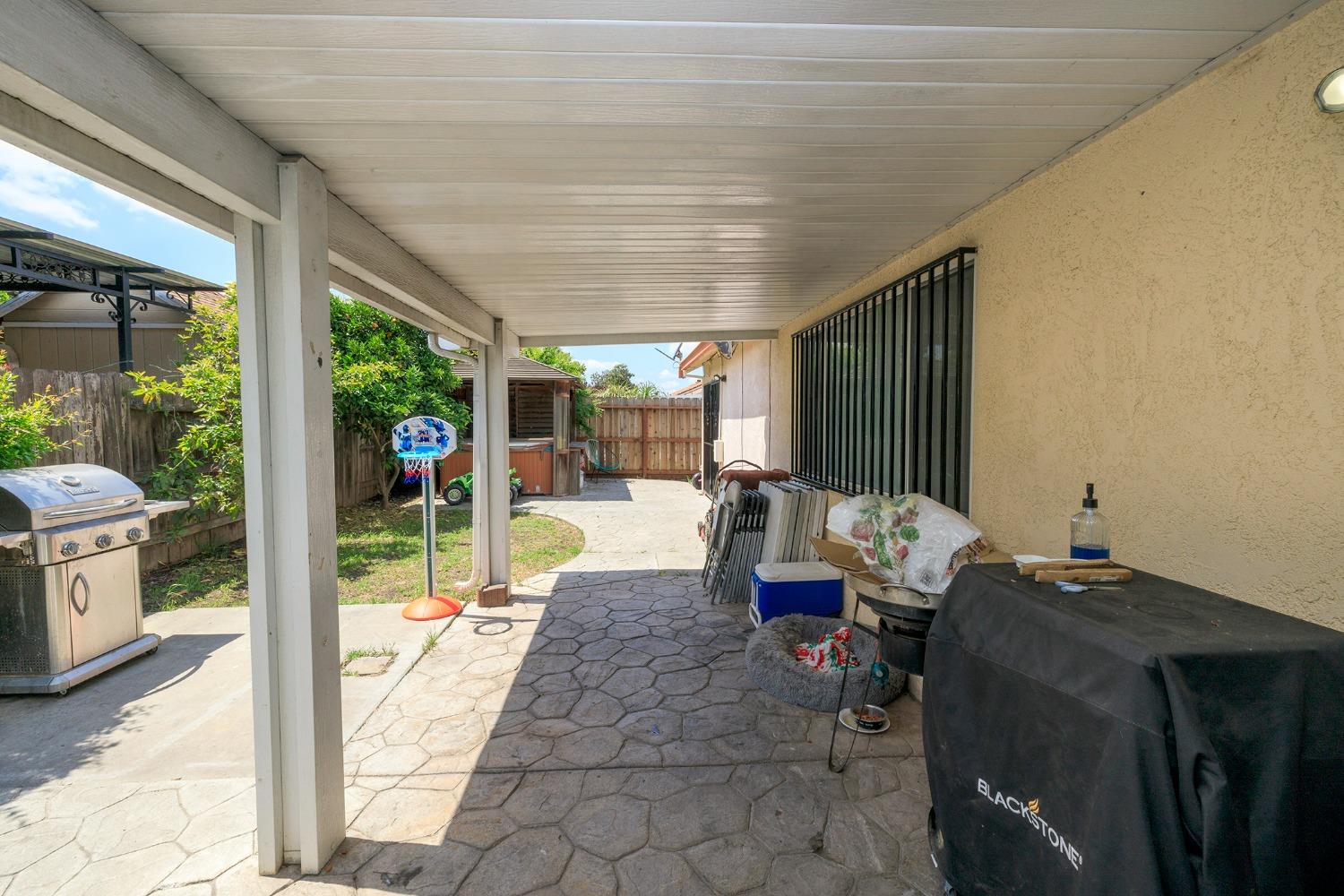 Detail Gallery Image 39 of 44 For 3070 Togninali Ln, Stockton,  CA 95206 - 3 Beds | 2 Baths