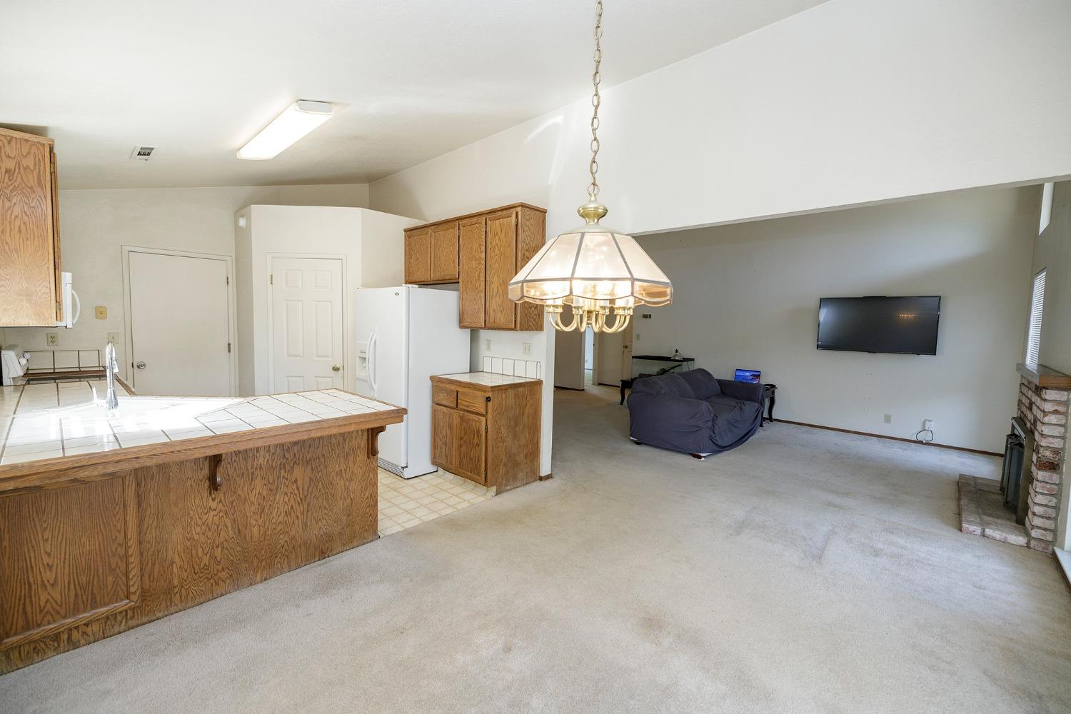 Walnut Park Drive, Modesto, California image 9