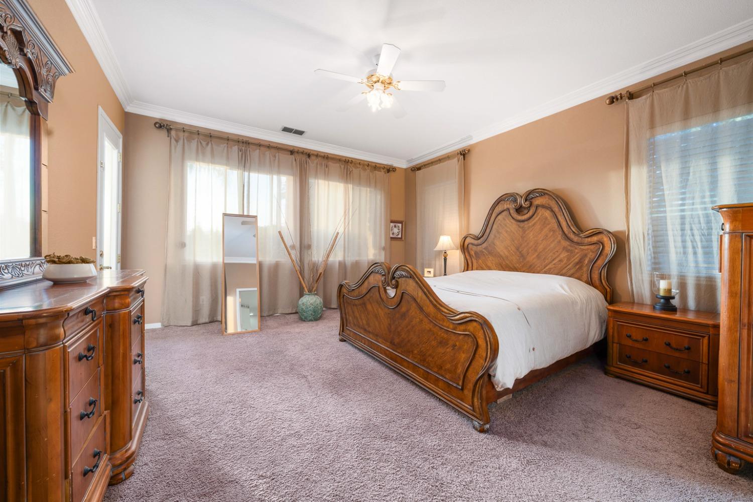 Detail Gallery Image 21 of 58 For 7788 Tigerwoods Dr, Sacramento,  CA 95829 - 5 Beds | 3/1 Baths