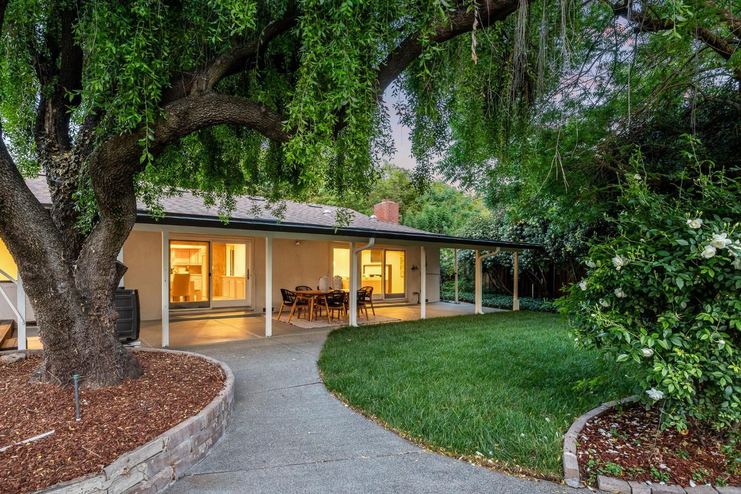 Meadowbrook Drive, Davis, California image 7