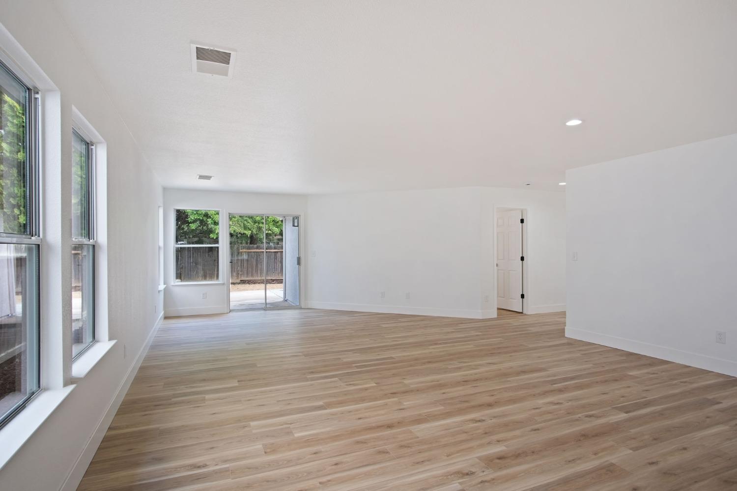 Tern Way, Patterson, California image 5
