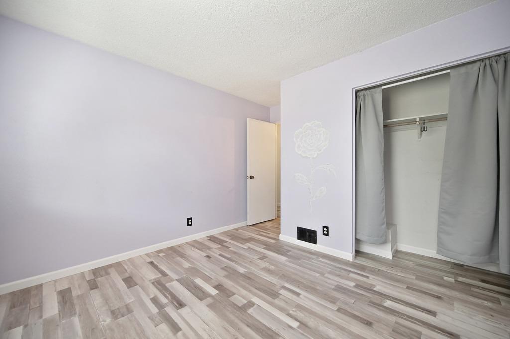 Photo #17: 225054136 Listing: Photo #17