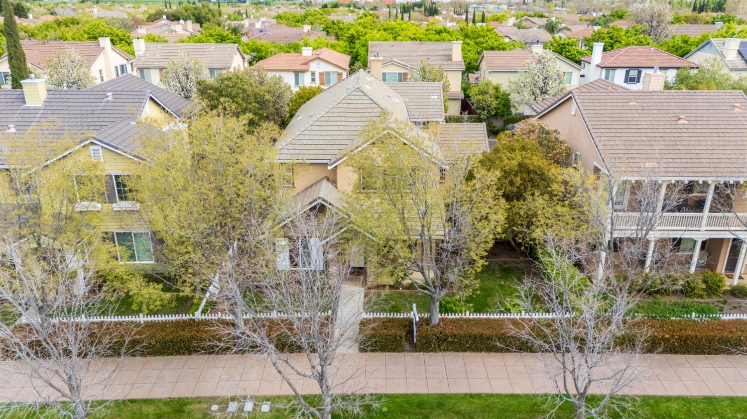 Detail Gallery Image 54 of 68 For 382 S Central Pkwy, Mountain House,  CA 95391 - 4 Beds | 4 Baths