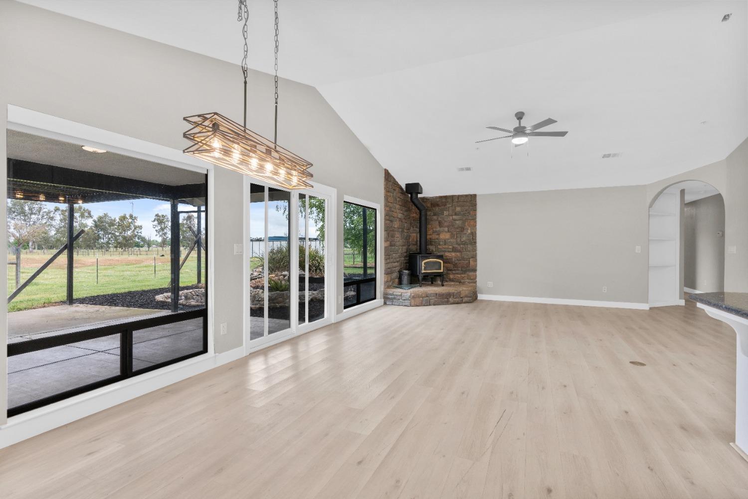 Detail Gallery Image 19 of 58 For 11709 Quiggle Rd, Herald,  CA 95638 - 5 Beds | 2/1 Baths