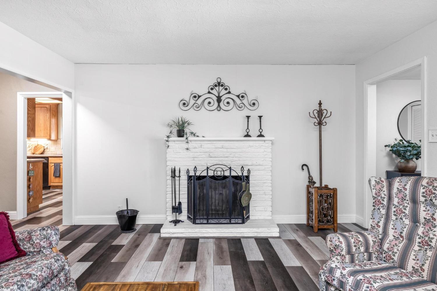 W Mendocino Avenue, Stockton, California image 9
