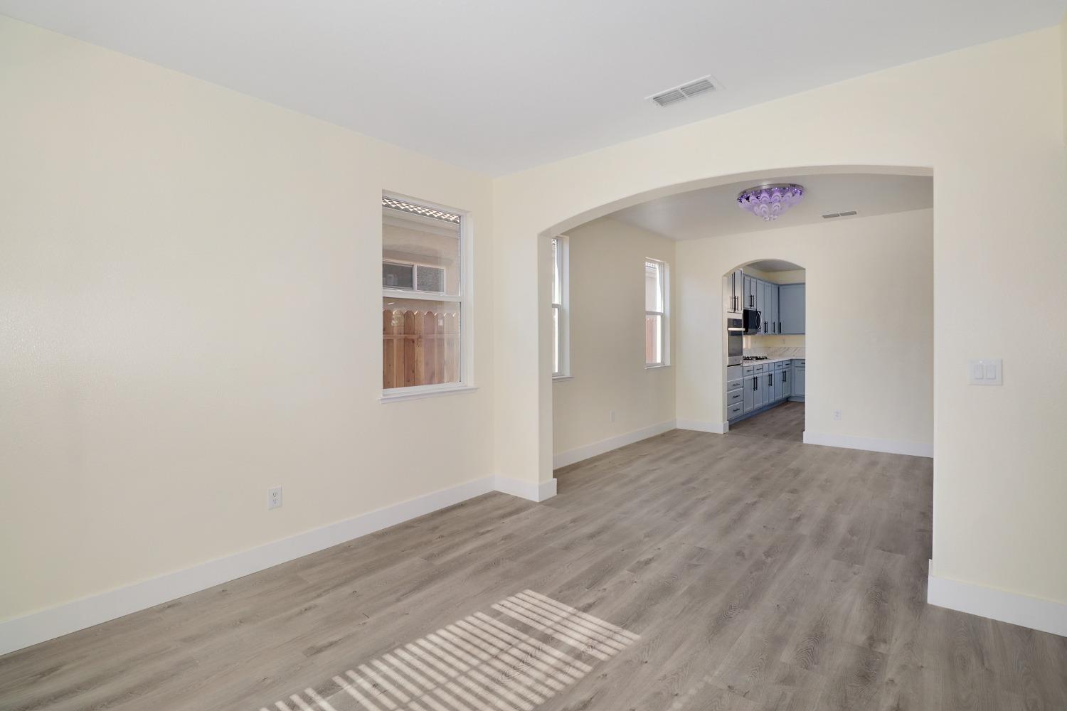 Oreo Ranch Circle, Elk Grove, California image 10
