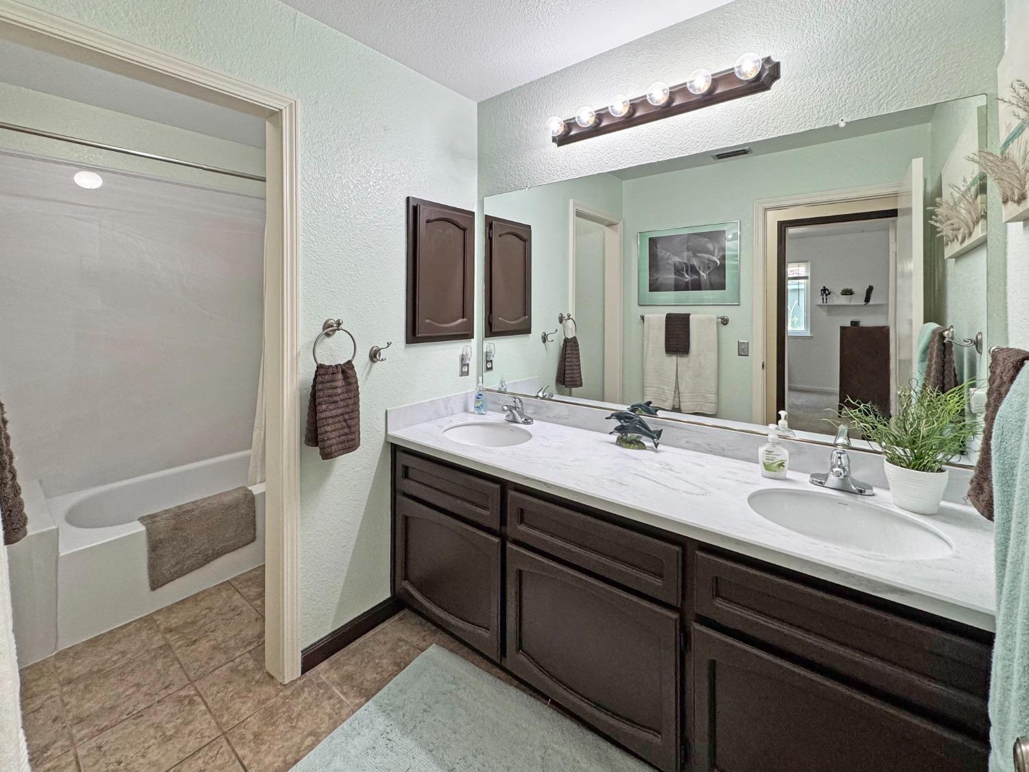 Detail Gallery Image 17 of 41 For 2100 Quail Ranch Ct, Elverta,  CA 95626 - 4 Beds | 2 Baths
