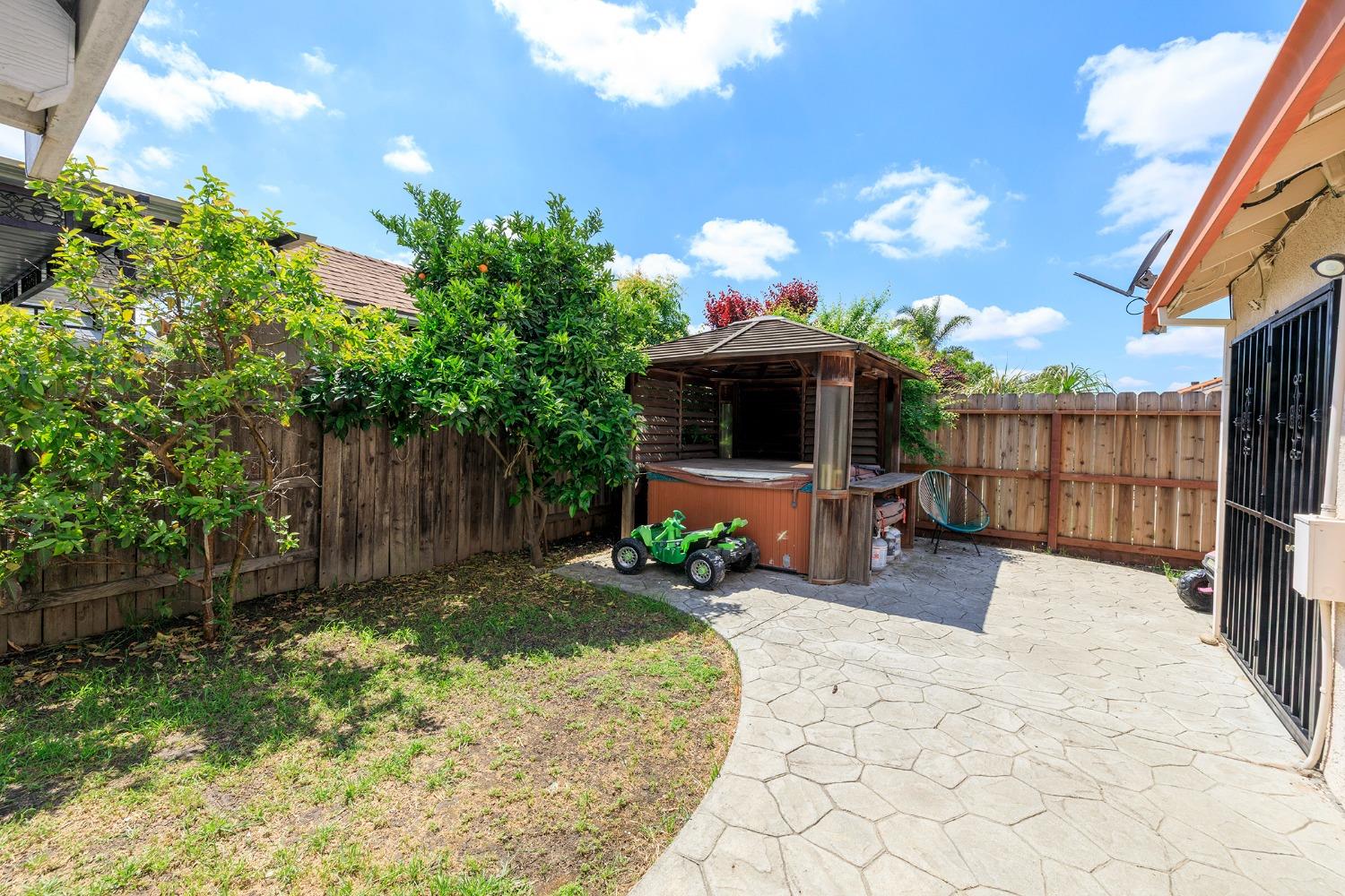 Detail Gallery Image 42 of 44 For 3070 Togninali Ln, Stockton,  CA 95206 - 3 Beds | 2 Baths