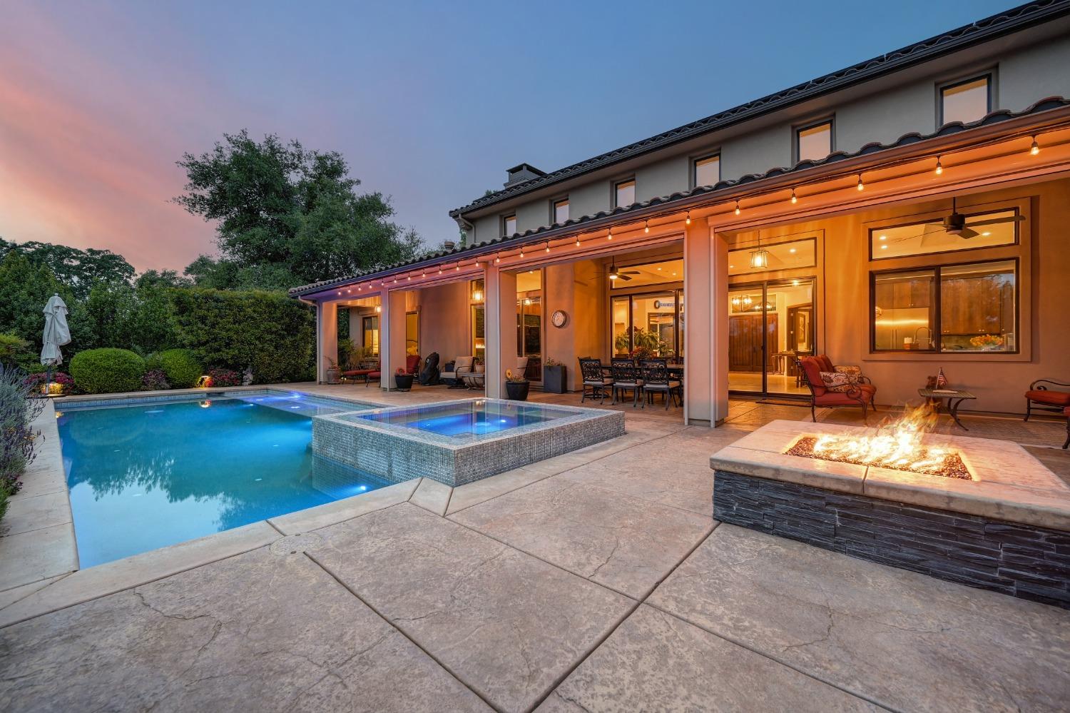 Mondrian Court, El Dorado Hills, California image 47